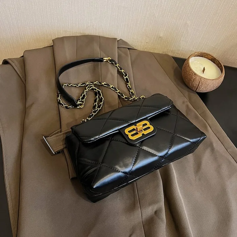 Unique Simple Messenger Bag For Leisure Activities Mini Size Crossbody Handbag Women Solid Color Classic Design
Unique Simple Messenger Bag For Leisure Activities Mini Size Crossbody Handbag Women Solid Color Classic Design