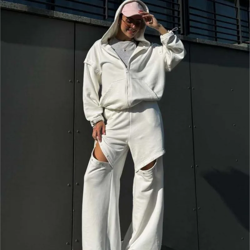 Two-Piece Active Set Trendy Streetwear Outfit 2025 New Women's Solid Color Zip-Up Hooded Jacket & Distressed Button Pants
Two-Piece Active Set Trendy Streetwear Outfit 2025 New Women's Solid Color Zip-Up Hooded Jacket & Distressed Button Pants