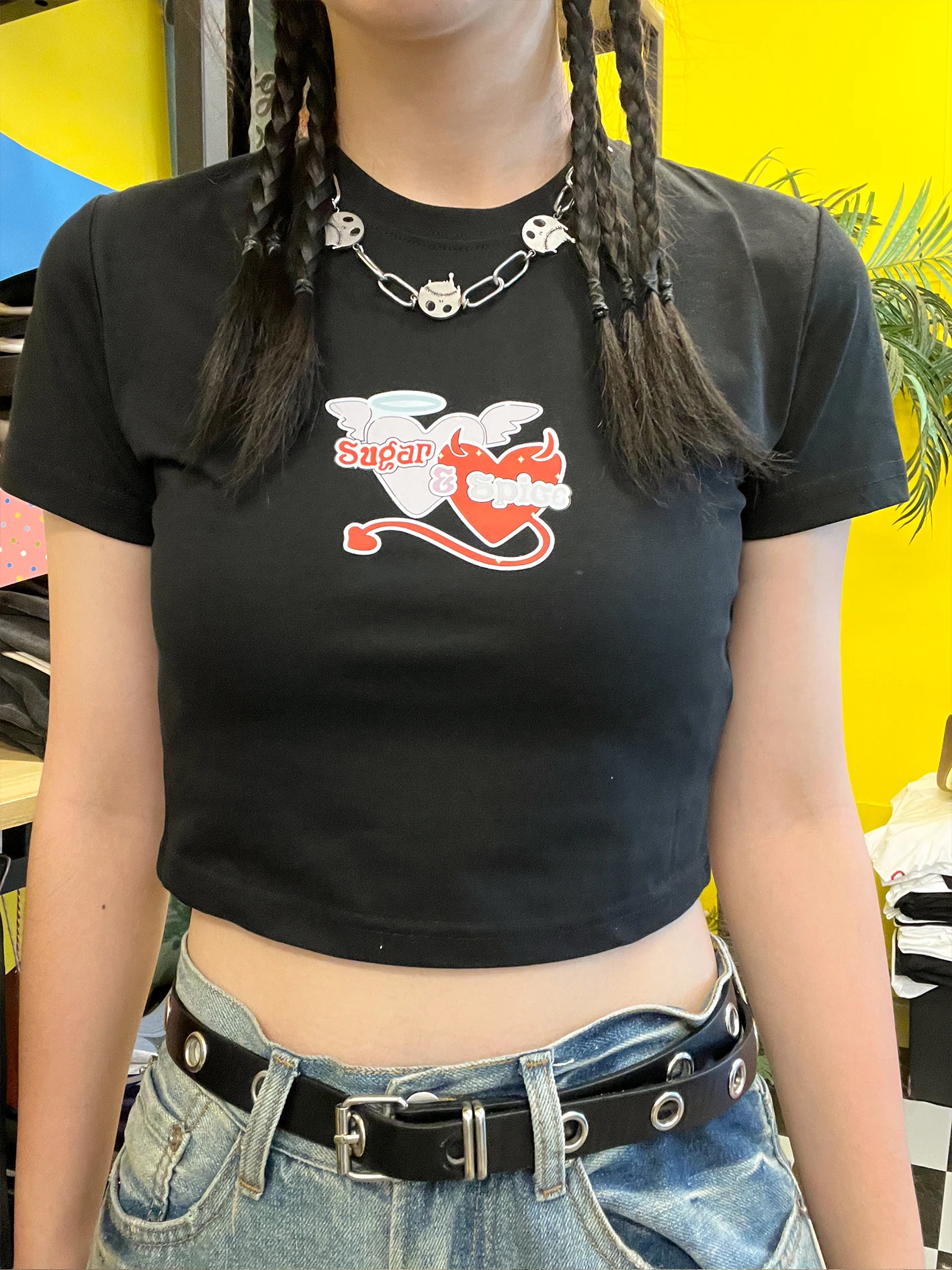 Creative Angel Devil Heart Short Sleeve T-Shirt Youthful Style Casual Wearable Half Arm Length Fashionable for All Genders
Creative Angel Devil Heart Short Sleeve T-Shirt Youthful Style Casual Wearable Half Arm Length Fashionable for All Genders