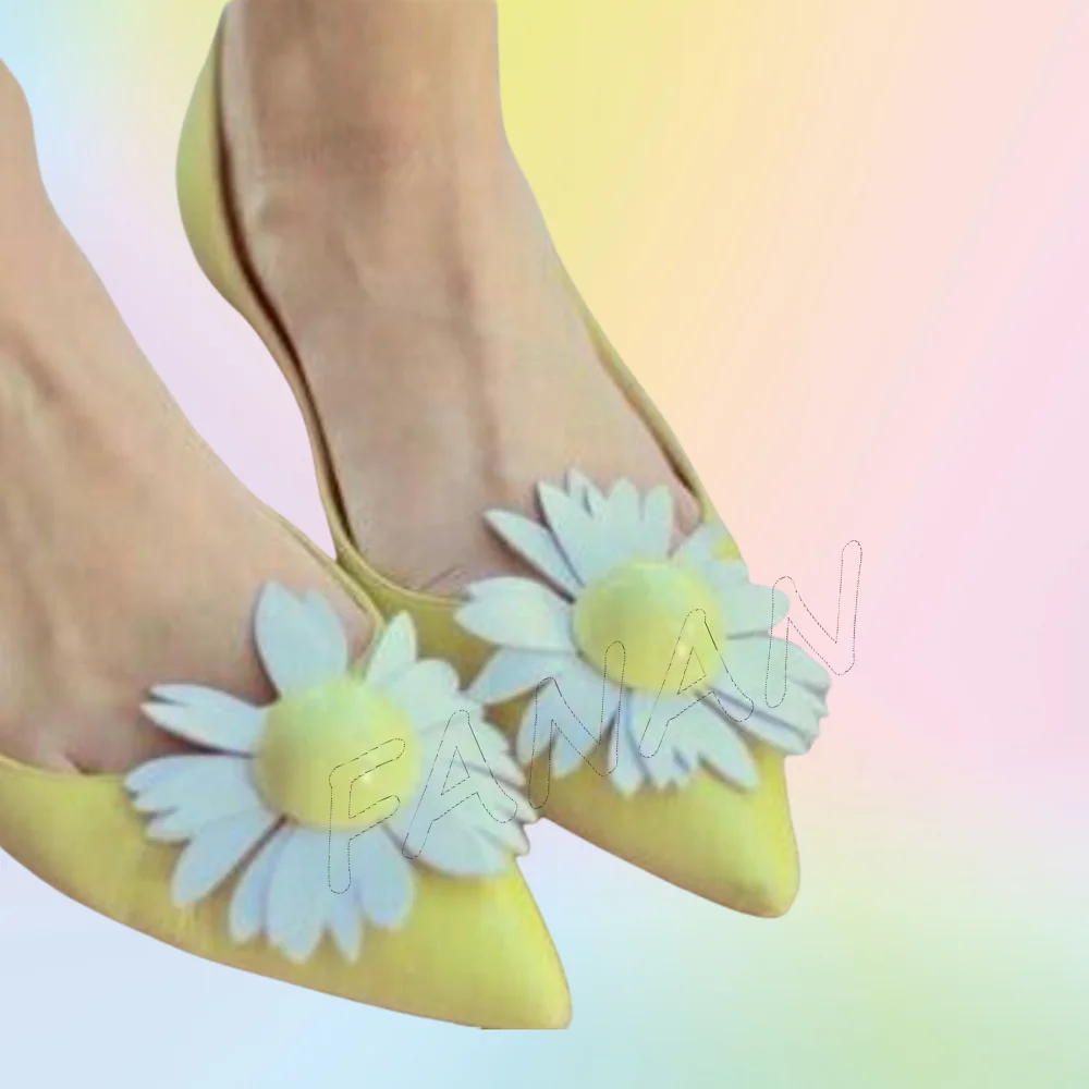 Желтые туфли-лодочки на плоской подошве с цветочным декором, сандалии без шнуровки на низком каблуке, женские свадебные туфли с острым носком, 2025 Zapatillas Mujer
Желтые туфли-лодочки на плоской подошве с цветочным декором, сандалии без шнуровки на низком каблуке, женские свадебные туфли с острым носком, 2025 Zapatillas Mujer