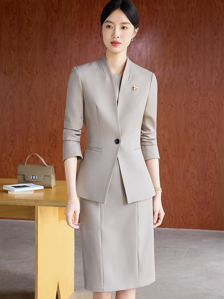 Женский деловой костюм Ele: Элегантный комплект для работы и повседневной носки, стройнящий силуэт, профессиональный образ, весна-осень, модный высококачественный ансамбль
Женский деловой костюм Ele: Элегантный комплект для работы и повседневной носки, стройнящий силуэт, профессиональный образ, весна-осень, модный высококачественный ансамбль