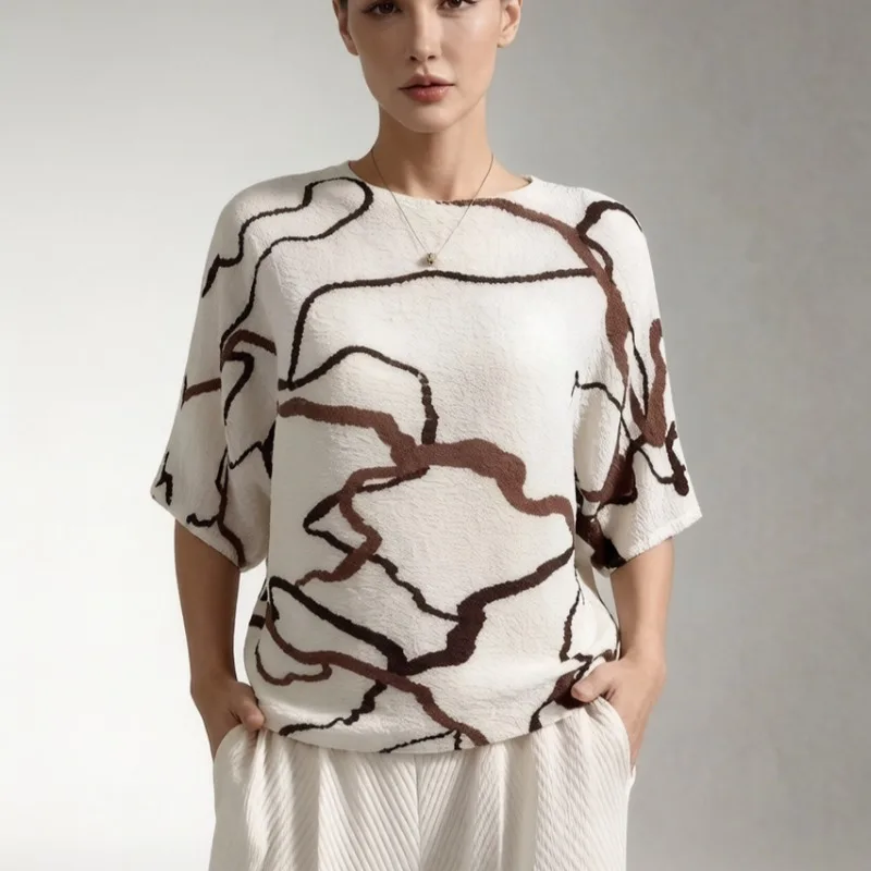 Плиссированная футболка Miyake Original 2026: Новинка лета, свободный крой, стройнящий эффект, модный уникальный дизайн, с принтом, круглый вырез, топ с плиссировкой для женщин
Плиссированная футболка Miyake Original 2026: Новинка лета, свободный крой, стройнящий эффект, модный уникальный дизайн, с принтом, круглый вырез, топ с плиссировкой для женщин