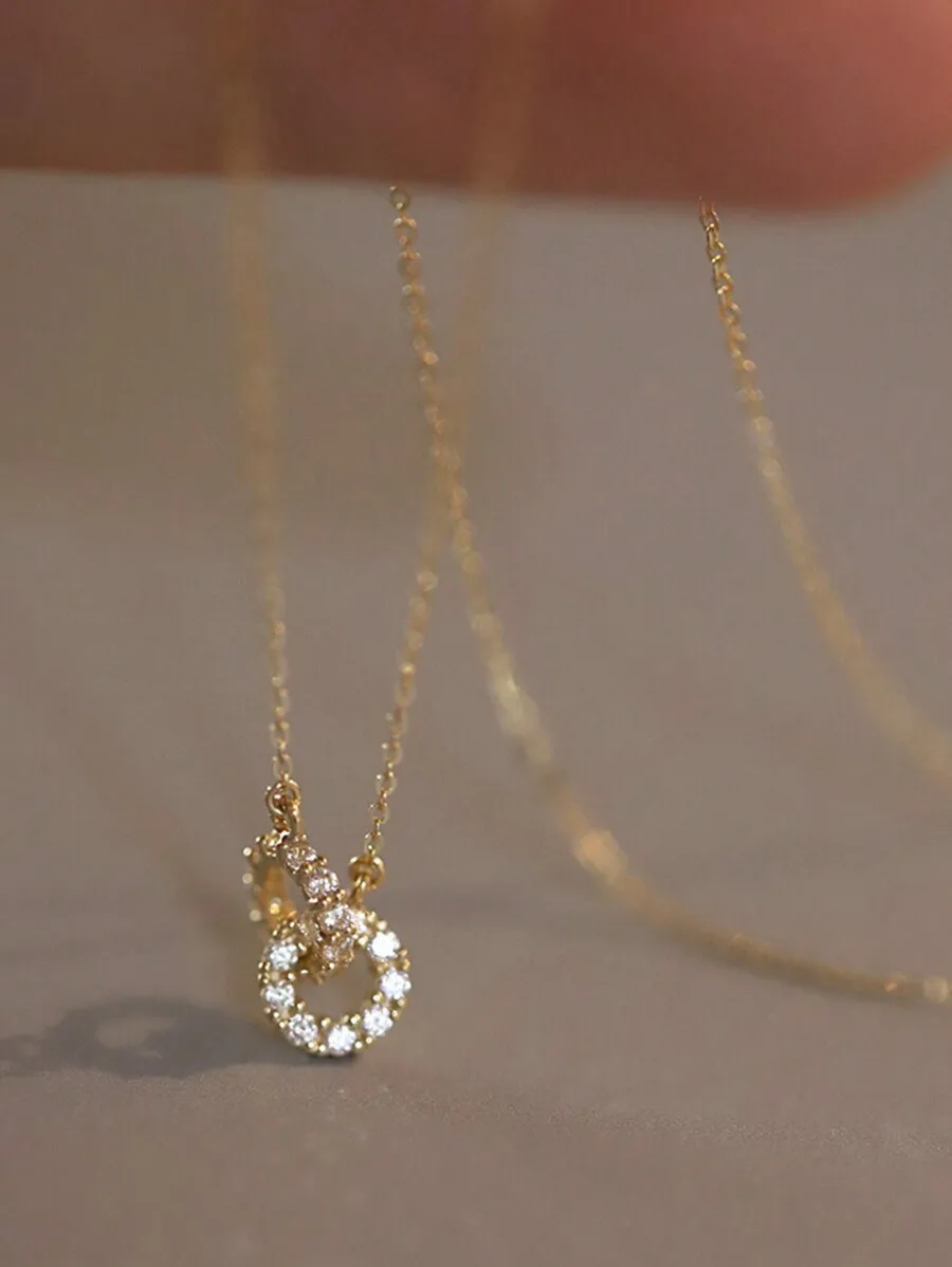 Minimalist Interwoven Circle Pendant With Clear Crystals, Fine Chain For Bridal, Engagement And Daily Styling
Minimalist Interwoven Circle Pendant With Clear Crystals, Fine Chain For Bridal, Engagement And Daily Styling