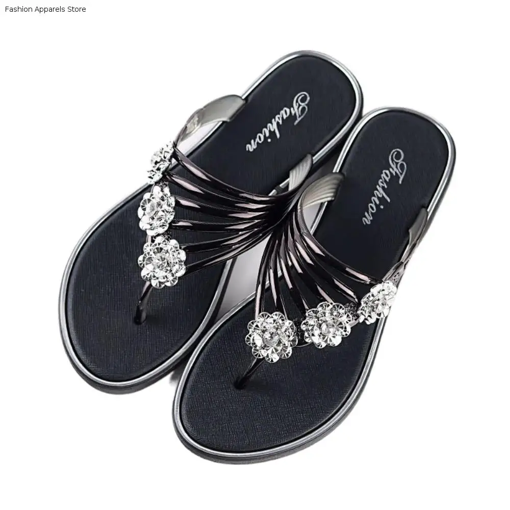 Fashion Rhinestone Thick Soled Slippers Anti Slip Floral Platform Flip Flops Anti Odor Home Wear Outer Wear Shoes Beach
Fashion Rhinestone Thick Soled Slippers Anti Slip Floral Platform Flip Flops Anti Odor Home Wear Outer Wear Shoes Beach