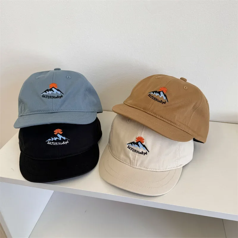 Retro baseball cap men's versatile soft top cap children's summer sunshade sun hat
Retro baseball cap men's versatile soft top cap children's summer sunshade sun hat