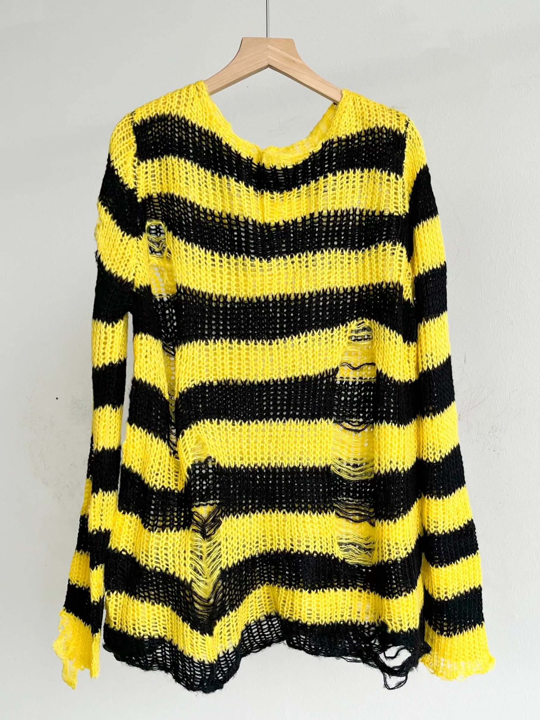 Lazy Sle Striped Hollow out Loose Knitted Sweater round Ne Hole Design Autumn New Arrival Women's Faion Top
Lazy Sle Striped Hollow out Loose Knitted Sweater round Ne Hole Design Autumn New Arrival Women's Faion Top