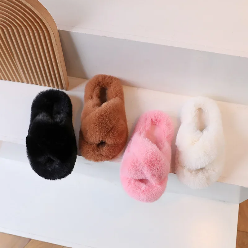 Kids Warm Slippers with Fur Boys Girls Fashion Shoes Non-Slip Solid Color 2024 Winter New Children Indoor Shoes Soft Sole Sweet
Kids Warm Slippers with Fur Boys Girls Fashion Shoes Non-Slip Solid Color 2024 Winter New Children Indoor Shoes Soft Sole Sweet