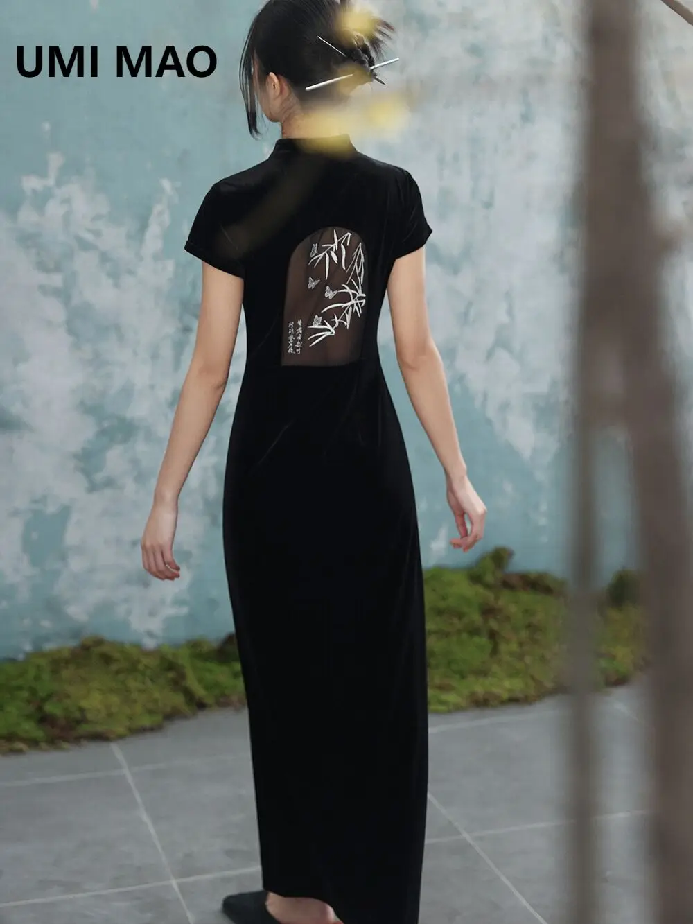 UMI MAO New Chinese Style Standing Collar Velvet Dress Elegant Women Summer Retro Bamboo Leaf Butterfly Embroidery
UMI MAO New Chinese Style Standing Collar Velvet Dress Elegant Women Summer Retro Bamboo Leaf Butterfly Embroidery