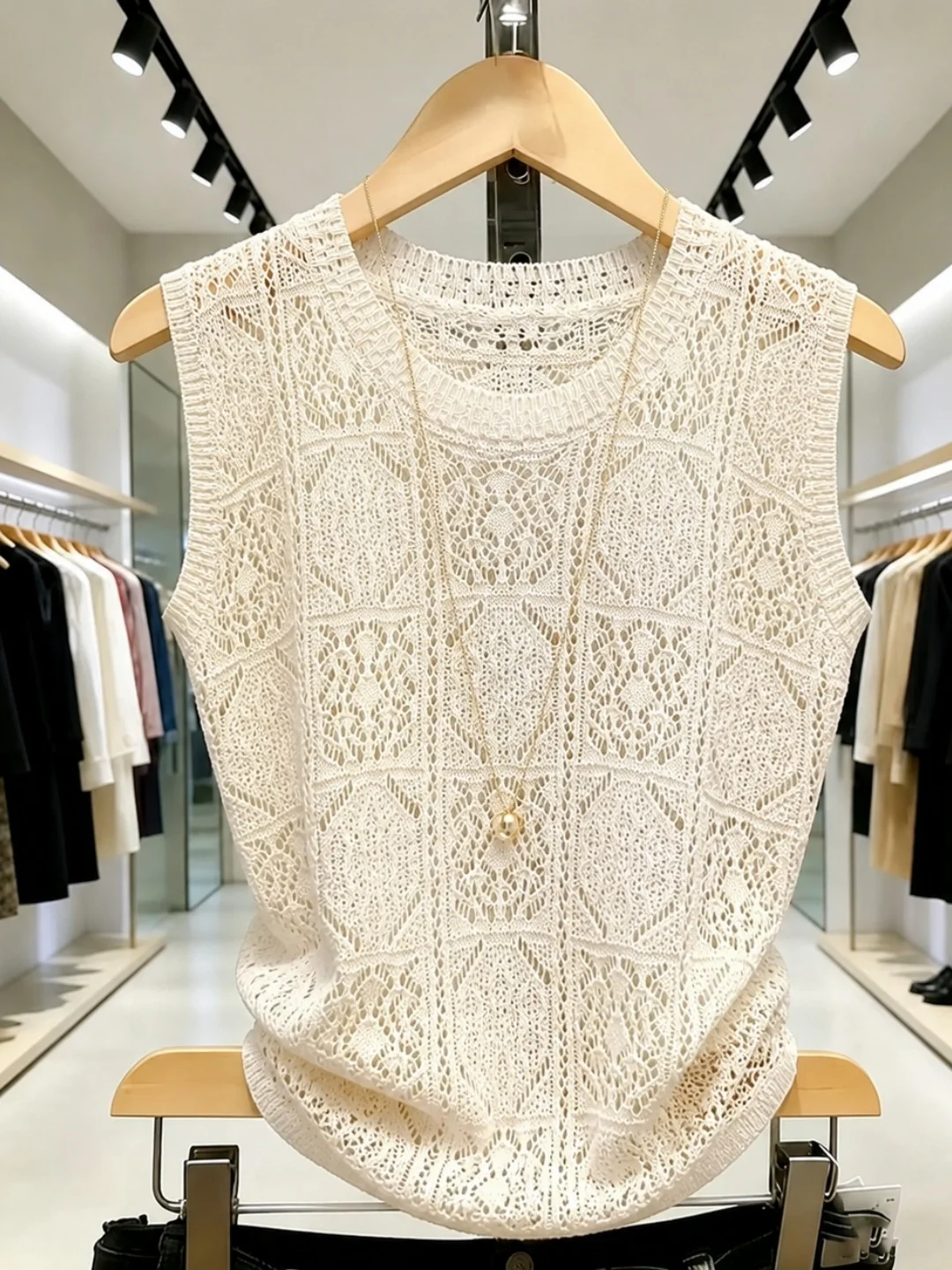 Korean Style Hollow out Knitted Top Sleeveless Soft Fashionable Women's Loose Fit Summer Slimming Vest round Neck Casual Wear
Korean Style Hollow out Knitted Top Sleeveless Soft Fashionable Women's Loose Fit Summer Slimming Vest round Neck Casual Wear