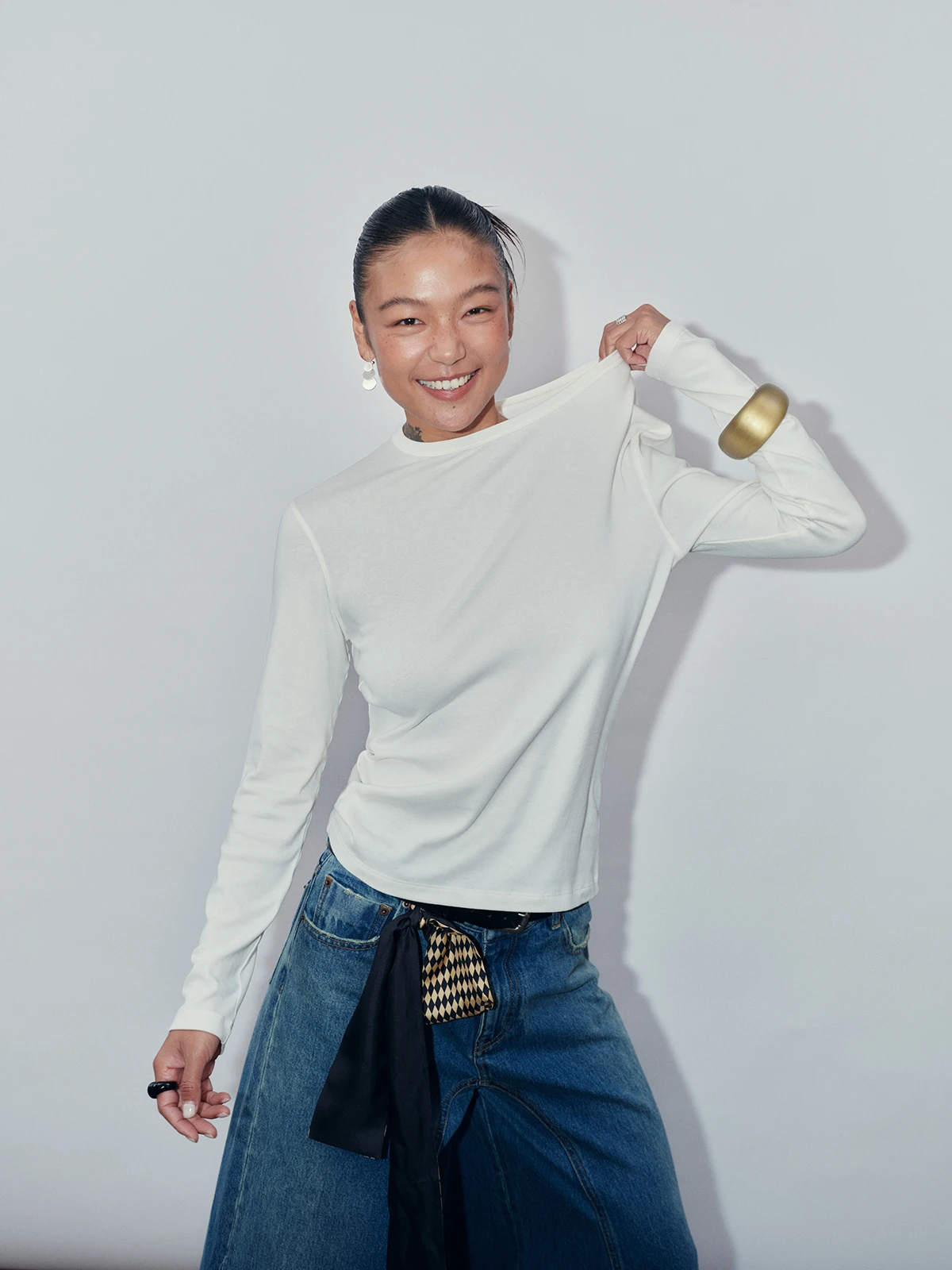 Molin Soft Gold Pearl Camere Warm round Ne Base irt Comfortable Korean Sle Slim Fit een Fiber Cotton Blend Long Sve
Molin Soft Gold Pearl Camere Warm round Ne Base irt Comfortable Korean Sle Slim Fit een Fiber Cotton Blend Long Sve