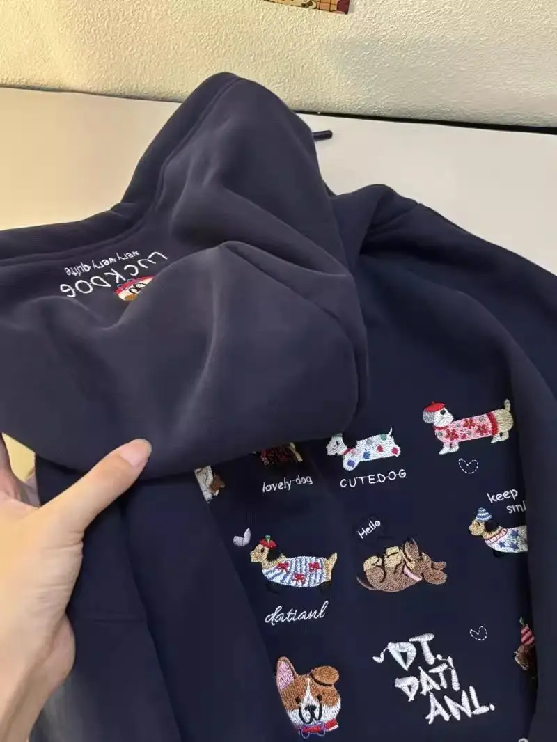 Корейский шик: худи оверсайз с вышивкой в виде таксы, свободный крой, для пар, повседневная молодежная мода
Корейский шик: худи оверсайз с вышивкой в виде таксы, свободный крой, для пар, повседневная молодежная мода