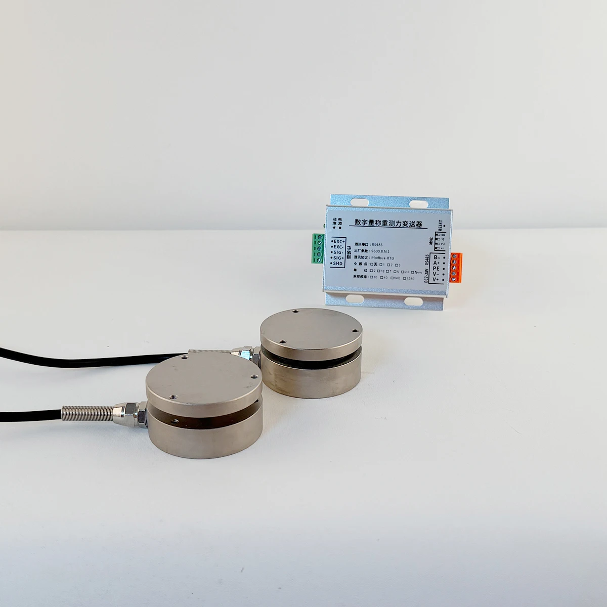 Smart Weight Sensor Kit: Compression Load Cell and RS485 Signal Amplifier Module with Multi-language Software Support
Smart Weight Sensor Kit: Compression Load Cell and RS485 Signal Amplifier Module with Multi-language Software Support