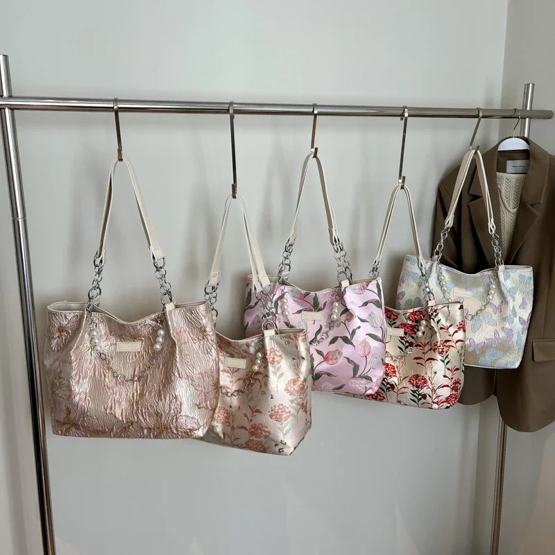 Light Luxury Flowers Oxford Large Capacity Shoulder Bags Summer Commuting Women's Handbags 2026 Hot Sale Versatile Bag for Women
Light Luxury Flowers Oxford Large Capacity Shoulder Bags Summer Commuting Women's Handbags 2026 Hot Sale Versatile Bag for Women