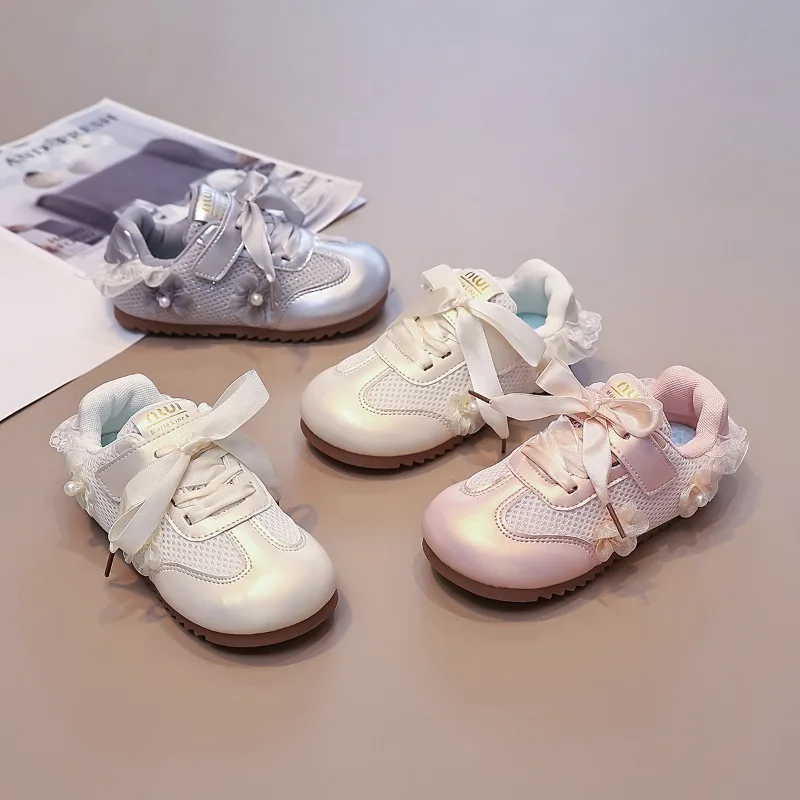 Children's Fashion Casual Princess Sneakers Featuring Sweet Bows Flowers Breathable Mesh 2026 New Model Soft Soles Comfortable
Children's Fashion Casual Princess Sneakers Featuring Sweet Bows Flowers Breathable Mesh 2026 New Model Soft Soles Comfortable