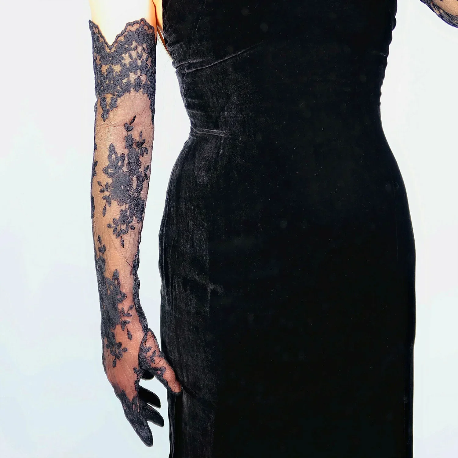 DooWay Sexy Black Bridal Lace Gloves Opera Long Fancy Trimmed Tulle Mesh Transparent Evening Dancing Party Costume Wedding Glove
DooWay Sexy Black Bridal Lace Gloves Opera Long Fancy Trimmed Tulle Mesh Transparent Evening Dancing Party Costume Wedding Glove