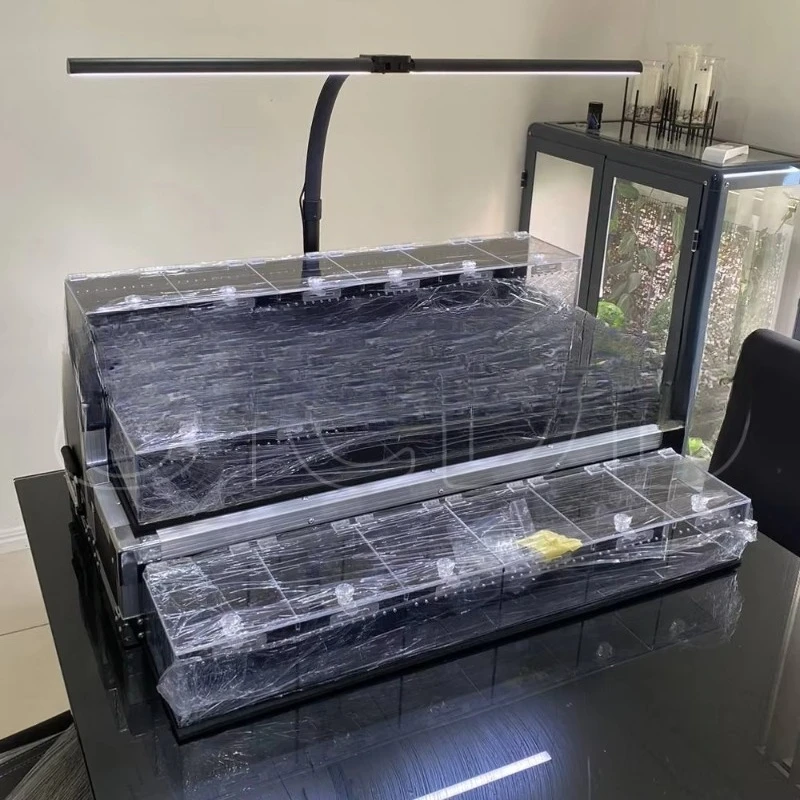 Hot Sale 3-Row PVC/Acrylic Snake Display Stand with Lock 80x15x10cm for Reptile & Amphibian Exhibition
Hot Sale 3-Row PVC/Acrylic Snake Display Stand with Lock 80x15x10cm for Reptile & Amphibian Exhibition