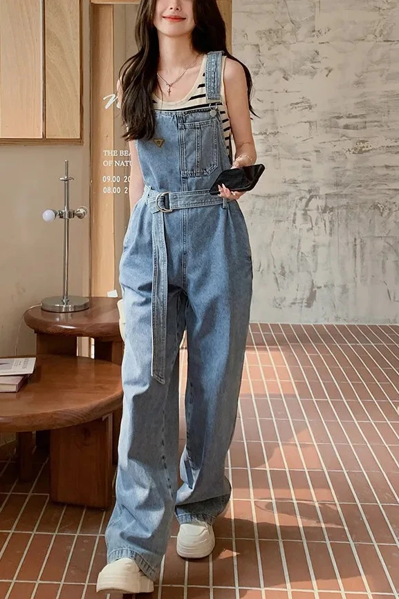 Summer Women's Denim Jumpsuit Loose High Waisted Lace Up Wide Leg Overalls
Summer Women's Denim Jumpsuit Loose High Waisted Lace Up Wide Leg Overalls