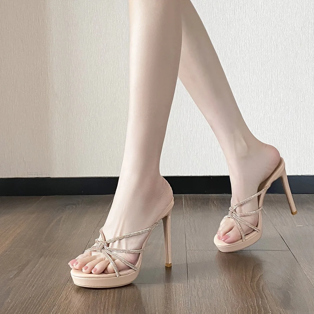 12cm Heels for Ladies Summer Open-toed Cool Slippers Luxury Rhinestone High Heeled Sandals Platform Stiletto Banquet Women Pumps
12cm Heels for Ladies Summer Open-toed Cool Slippers Luxury Rhinestone High Heeled Sandals Platform Stiletto Banquet Women Pumps