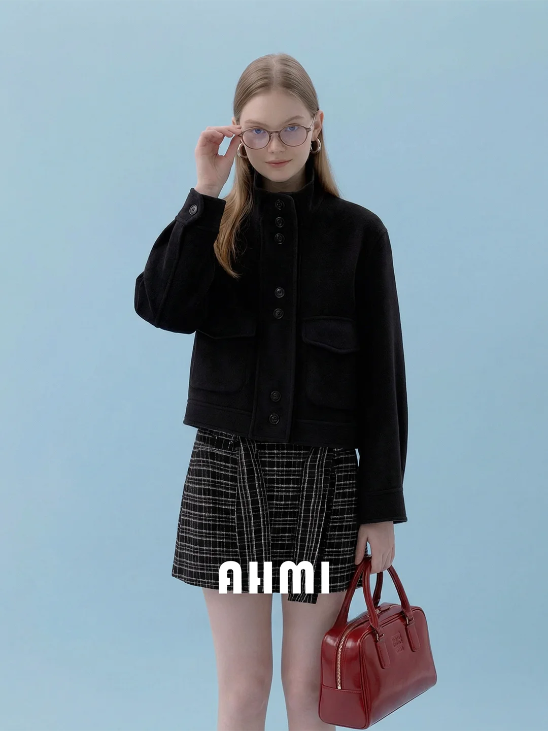 Зимнее двустороннее шерстяное пальто AHMI с отложным воротником и высокой талией для молодых девушек, теплое, с карманами
Зимнее двустороннее шерстяное пальто AHMI с отложным воротником и высокой талией для молодых девушек, теплое, с карманами