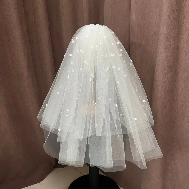 Bridal veil main wedding dress new double-layer small flower wedding gift fairy veil headgear
Bridal veil main wedding dress new double-layer small flower wedding gift fairy veil headgear