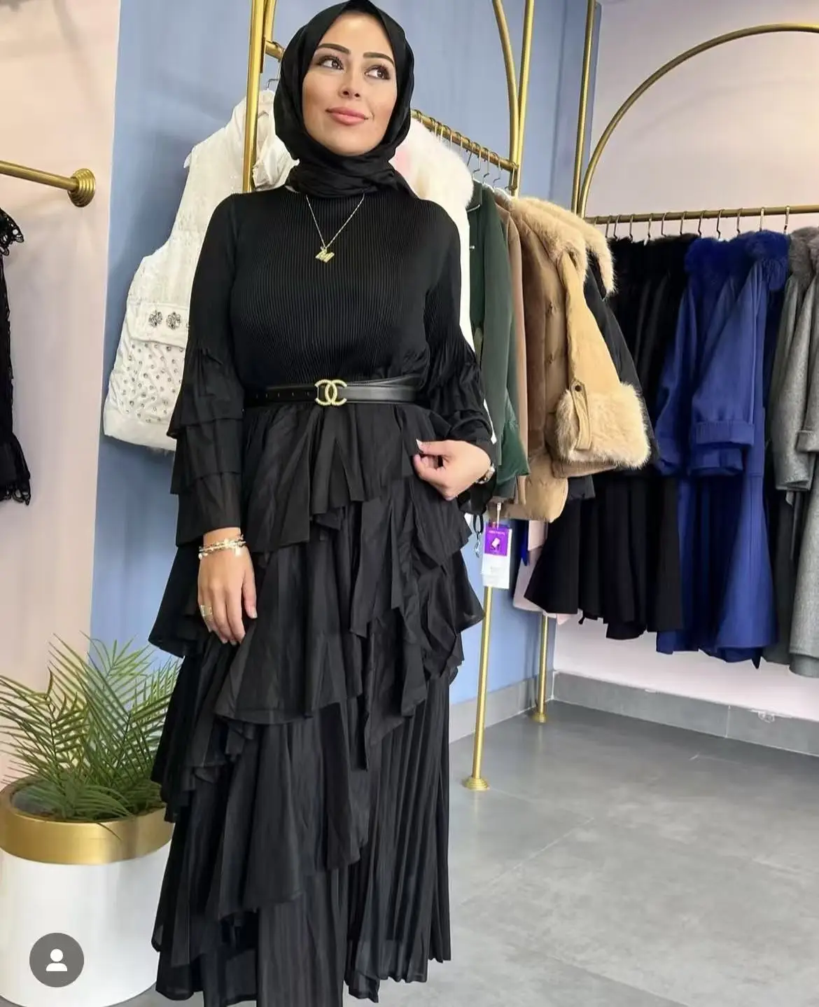 Miyake Solid Color Round Neck Loose Dress Women's 2025 New High-end Waist Irregular Ruffle Edge Pleated Long Skirt
Miyake Solid Color Round Neck Loose Dress Women's 2025 New High-end Waist Irregular Ruffle Edge Pleated Long Skirt