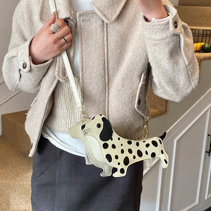 Женская сумка для телефона Kawai из искусственной кожи с изображением таксы, вместительная, стильная, на плечо, забавная, легкая, в стиле ретро, повседневная, через плечо
Женская сумка для телефона Kawai из искусственной кожи с изображением таксы, вместительная, стильная, на плечо, забавная, легкая, в стиле ретро, повседневная, через плечо