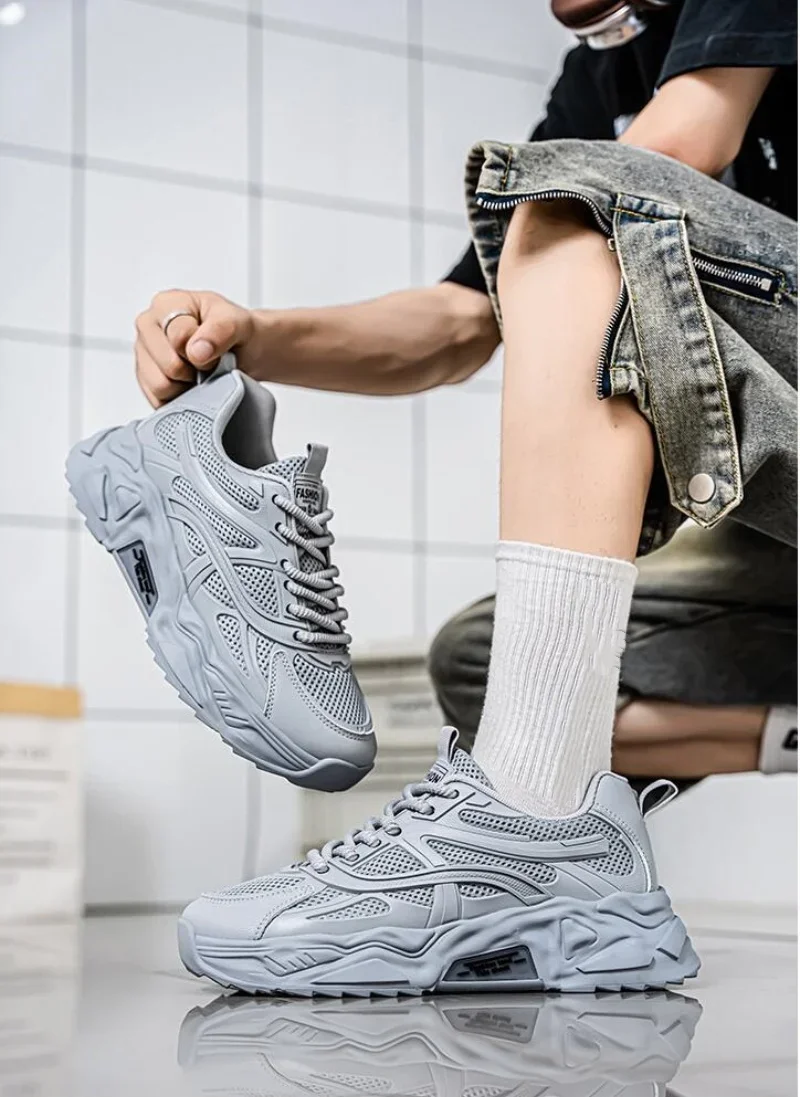 2025: Мужская легкая и дышащая повседневная спортивная обувь с низким верхом на шнуровке, прочная подошва из ПВХ для походной уличной обуви
2025: Мужская легкая и дышащая повседневная спортивная обувь с низким верхом на шнуровке, прочная подошва из ПВХ для походной уличной обуви