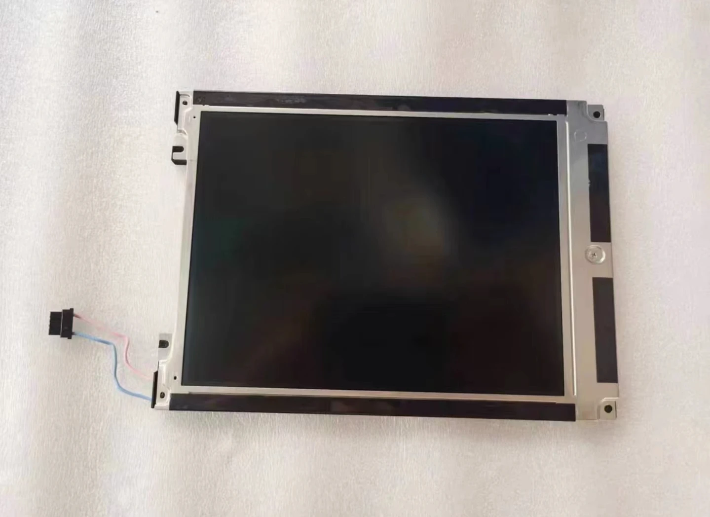Оригинальный ЖК-экран LM8V302 LM8V302H LM8V302R подходит для замены и обслуживания ЖК-экрана
Оригинальный ЖК-экран LM8V302 LM8V302H LM8V302R подходит для замены и обслуживания ЖК-экрана