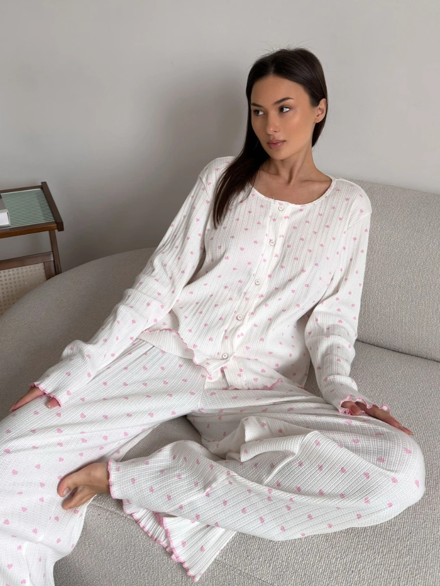 Muzuleva Autumn New Women's Knitted Printed Long Sleeve Pants Pajama Set Loose Comfortable Breathable Loungewear 2-piece Set
Muzuleva Autumn New Women's Knitted Printed Long Sleeve Pants Pajama Set Loose Comfortable Breathable Loungewear 2-piece Set