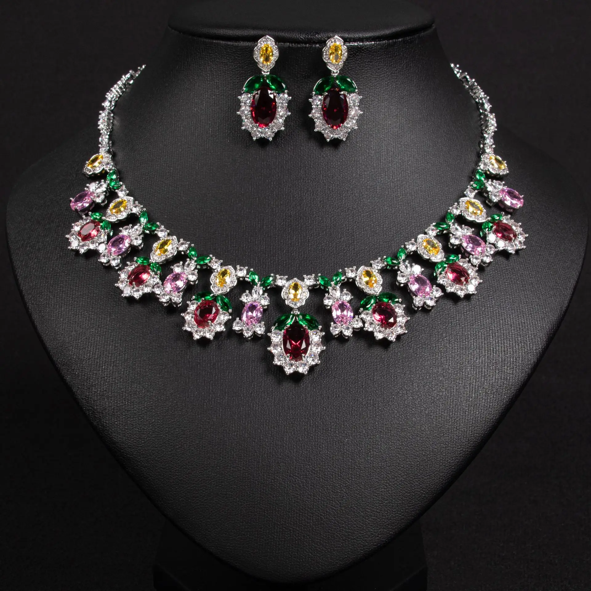 3D Micro-Inlaid Floral Jewelry Set - Purple/Pink/Yellow Zircon Bouquet Necklace & Earrings
3D Micro-Inlaid Floral Jewelry Set - Purple/Pink/Yellow Zircon Bouquet Necklace & Earrings