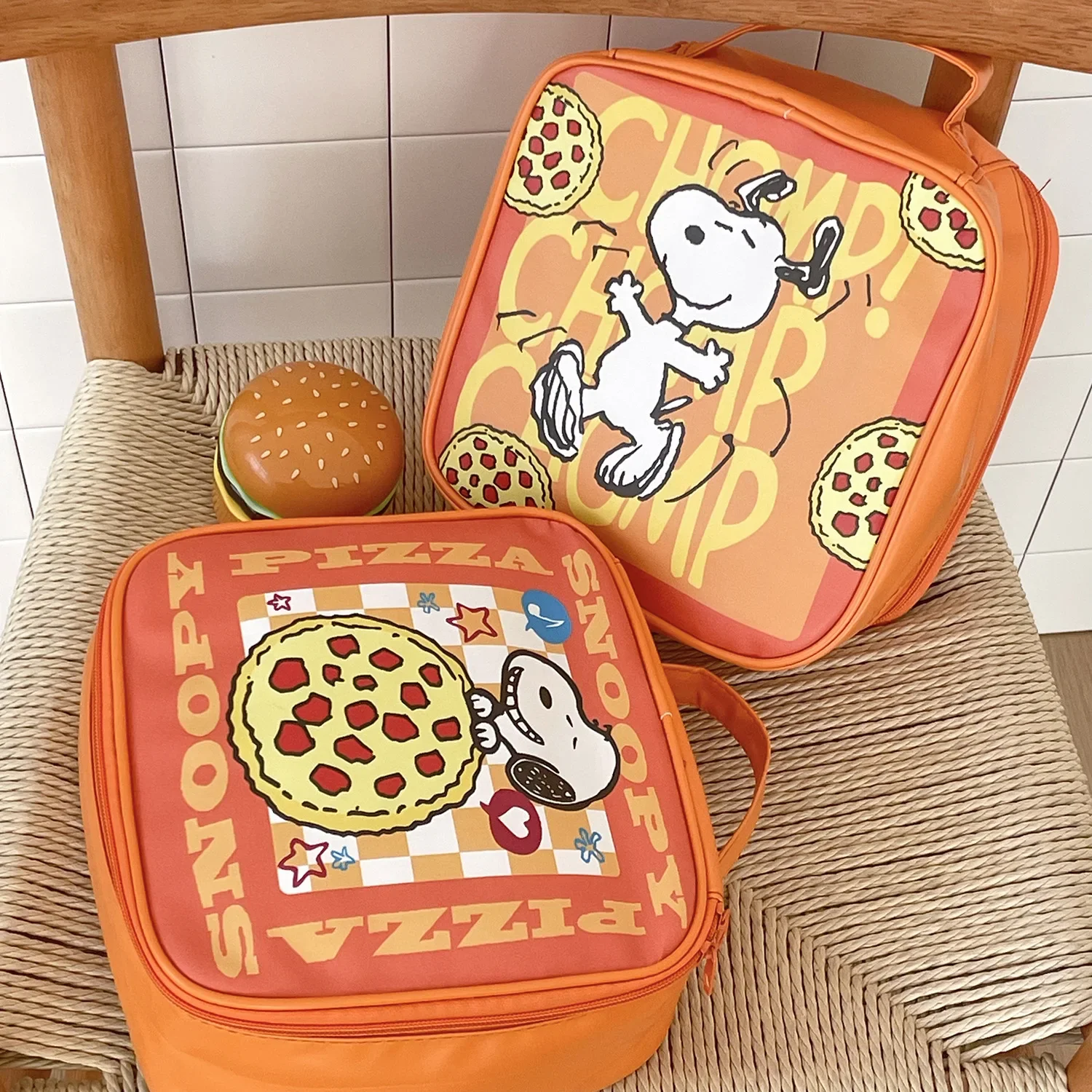 Cartoon Snoopy Makeup Bag Double sided Printed Anime Pizza Travel Portable Large Capacity Handbag Kawaii Girl Toy Gift INS
Cartoon Snoopy Makeup Bag Double sided Printed Anime Pizza Travel Portable Large Capacity Handbag Kawaii Girl Toy Gift INS