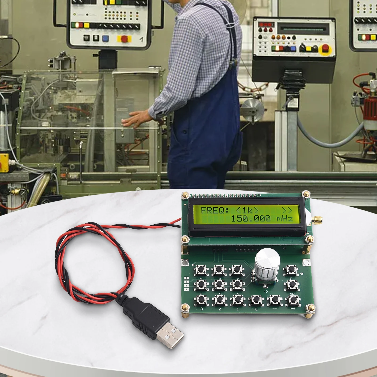 1pc Signal Generator Board RF Signal Generator RF Frequency Generator Board LED Display 35-4000MHZ ADF4351 Equipment Accessories
1pc Signal Generator Board RF Signal Generator RF Frequency Generator Board LED Display 35-4000MHZ ADF4351 Equipment Accessories