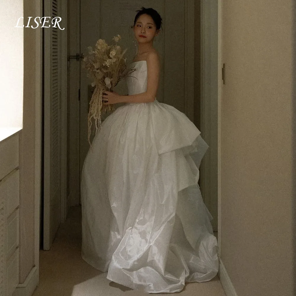 Liser Strapless A-Line Korea Wedding Dresses Photo Shoot Silk Taffeta Elegant Tiered Bridal Gowns 저녁 드레스 Customized Corsets
Liser Strapless A-Line Korea Wedding Dresses Photo Shoot Silk Taffeta Elegant Tiered Bridal Gowns 저녁 드레스 Customized Corsets