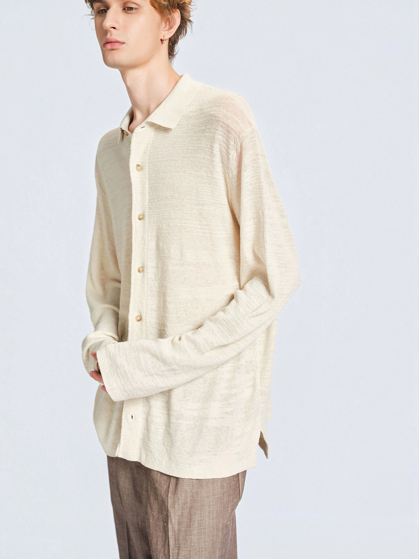 Rare Good Cotton Linen Small Collar Button Knitted Long Sve Loose Feeling Top for Young Men Casual Wear
Rare Good Cotton Linen Small Collar Button Knitted Long Sve Loose Feeling Top for Young Men Casual Wear