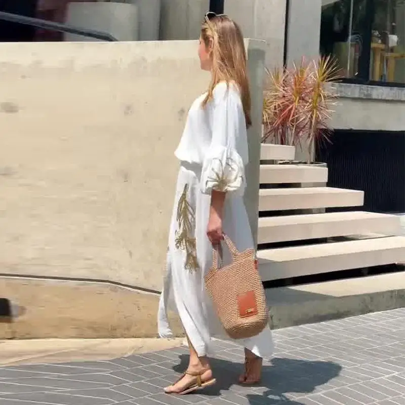 Embroidered Loose round Neck Slit White Skirt Set Women's Fashion Casual Style Three-piece Autumn 2025 New Cross-border Clothing
Embroidered Loose round Neck Slit White Skirt Set Women's Fashion Casual Style Three-piece Autumn 2025 New Cross-border Clothing