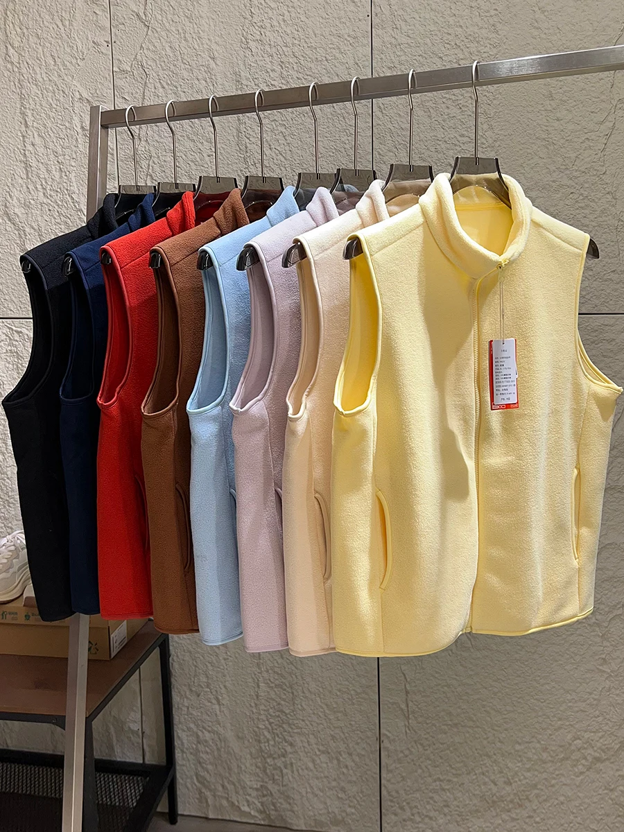 Couple's Style High Density Fleece Lock Temperature Warm Stand Collar Vest Sleeveless Pure Color All-Match Autumn Winter Men'...
Couple's Style High Density Fleece Lock Temperature Warm Stand Collar Vest Sleeveless Pure Color All-Match Autumn Winter Men'...