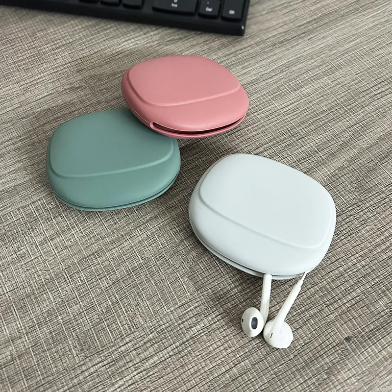 New portable soft silicone earphone bag data cable storage box charger box key U disk USB cable storage box cute coin purse
New portable soft silicone earphone bag data cable storage box charger box key U disk USB cable storage box cute coin purse