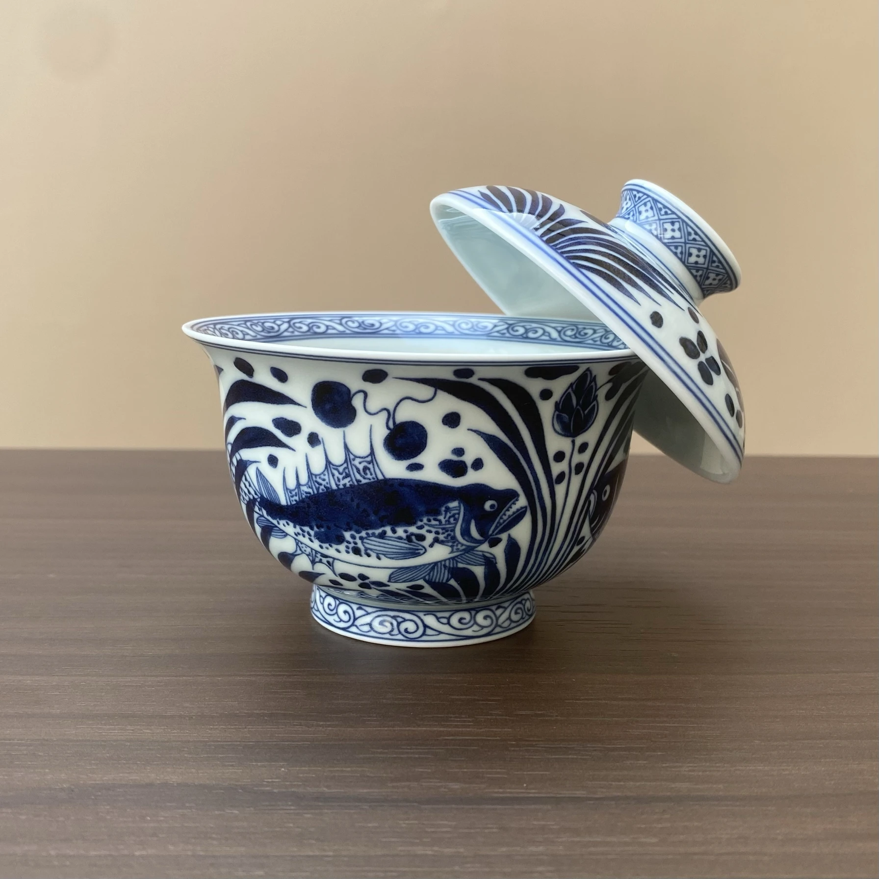 Handmade Jingdezhen Yuan Blue and White Porcelain Fish Algae Pattern Hover Two Cover Teacup Household Brewing Bowl
Handmade Jingdezhen Yuan Blue and White Porcelain Fish Algae Pattern Hover Two Cover Teacup Household Brewing Bowl