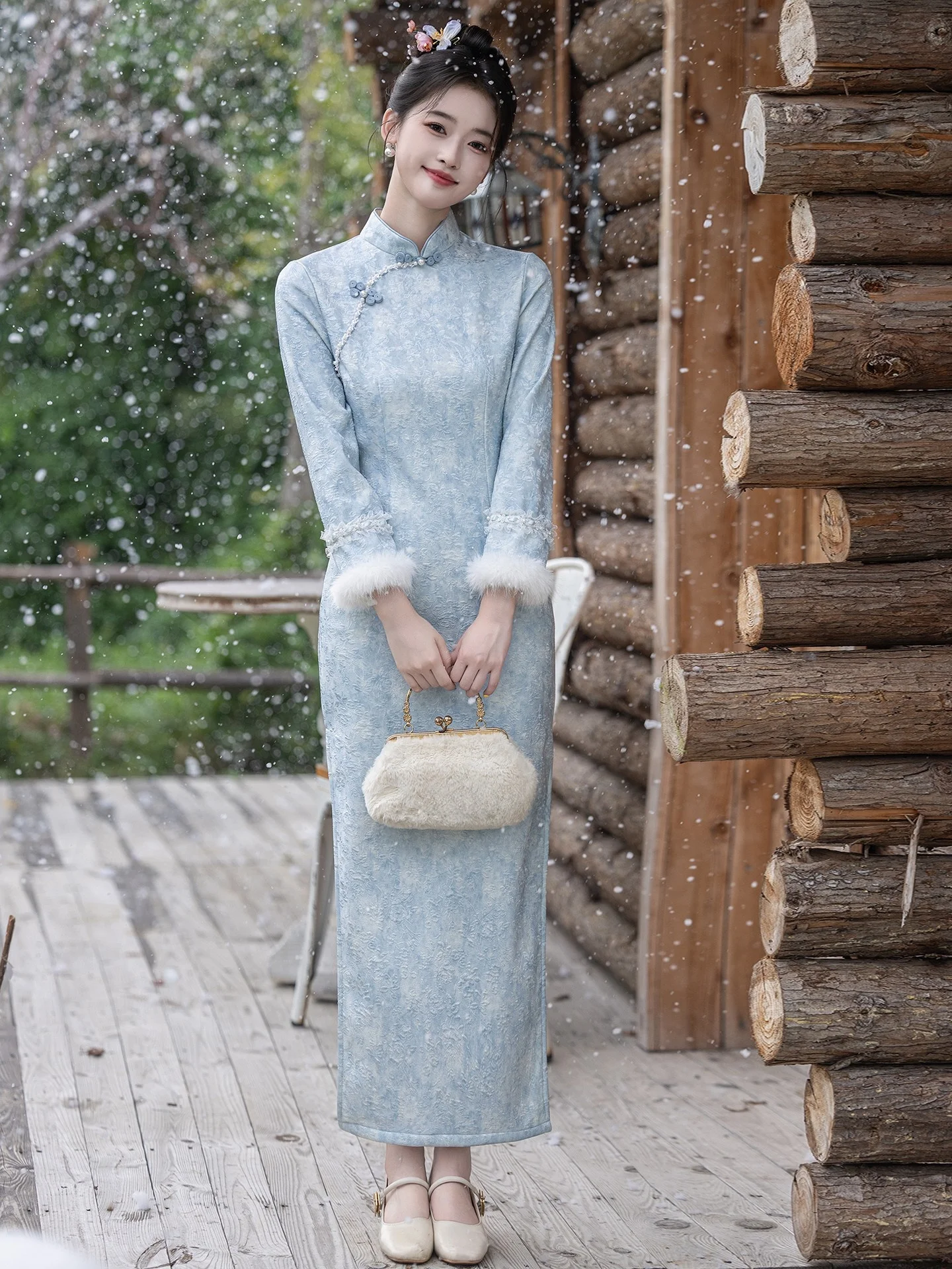 Синее длинное пальто с отложным воротником, утепленное, зимнее, новое, в китайском стиле, элегантное, повседневное, винтажное, с косым воротником
Синее длинное пальто с отложным воротником, утепленное, зимнее, новое, в китайском стиле, элегантное, повседневное, винтажное, с косым воротником