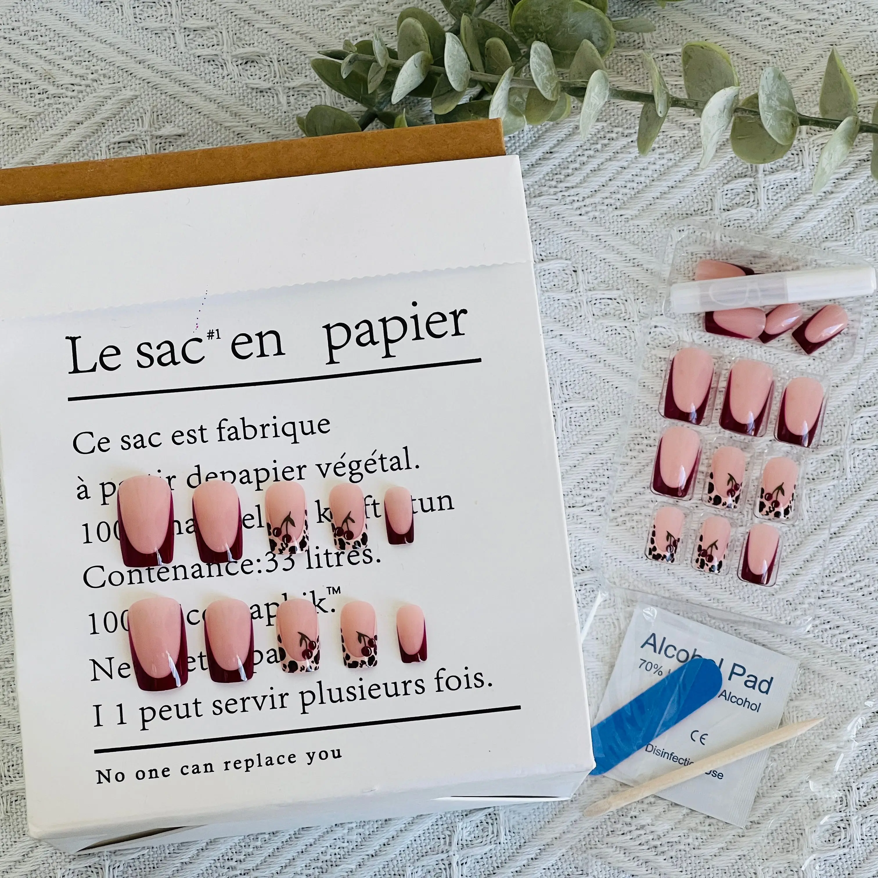 French Leopard 3D Cherry Removable Fake Nails Set Of 24 Different Sizes Of Pink Mid-Length Flat Wear Nails
French Leopard 3D Cherry Removable Fake Nails Set Of 24 Different Sizes Of Pink Mid-Length Flat Wear Nails