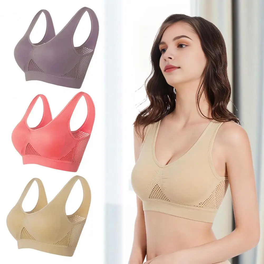 Non-restrictive Sports Bra Set of 3 Women's Sports Bras with Elastic Shoulder Straps Wireless Design Plus Size Fit for Yoga
Non-restrictive Sports Bra Set of 3 Women's Sports Bras with Elastic Shoulder Straps Wireless Design Plus Size Fit for Yoga