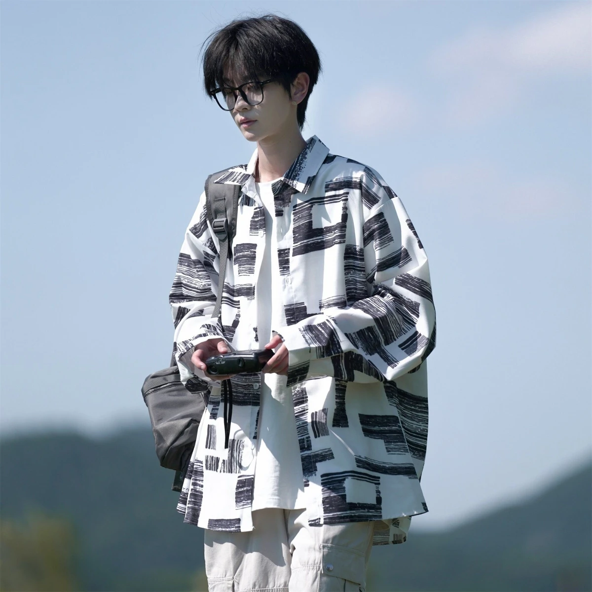 Ice Silk Long Sleeve Shirt Men's Summer Loose Fit Trendy Brand Oversized Men's Outerwear 2025 Trend Polyester Fiber Standard
Ice Silk Long Sleeve Shirt Men's Summer Loose Fit Trendy Brand Oversized Men's Outerwear 2025 Trend Polyester Fiber Standard