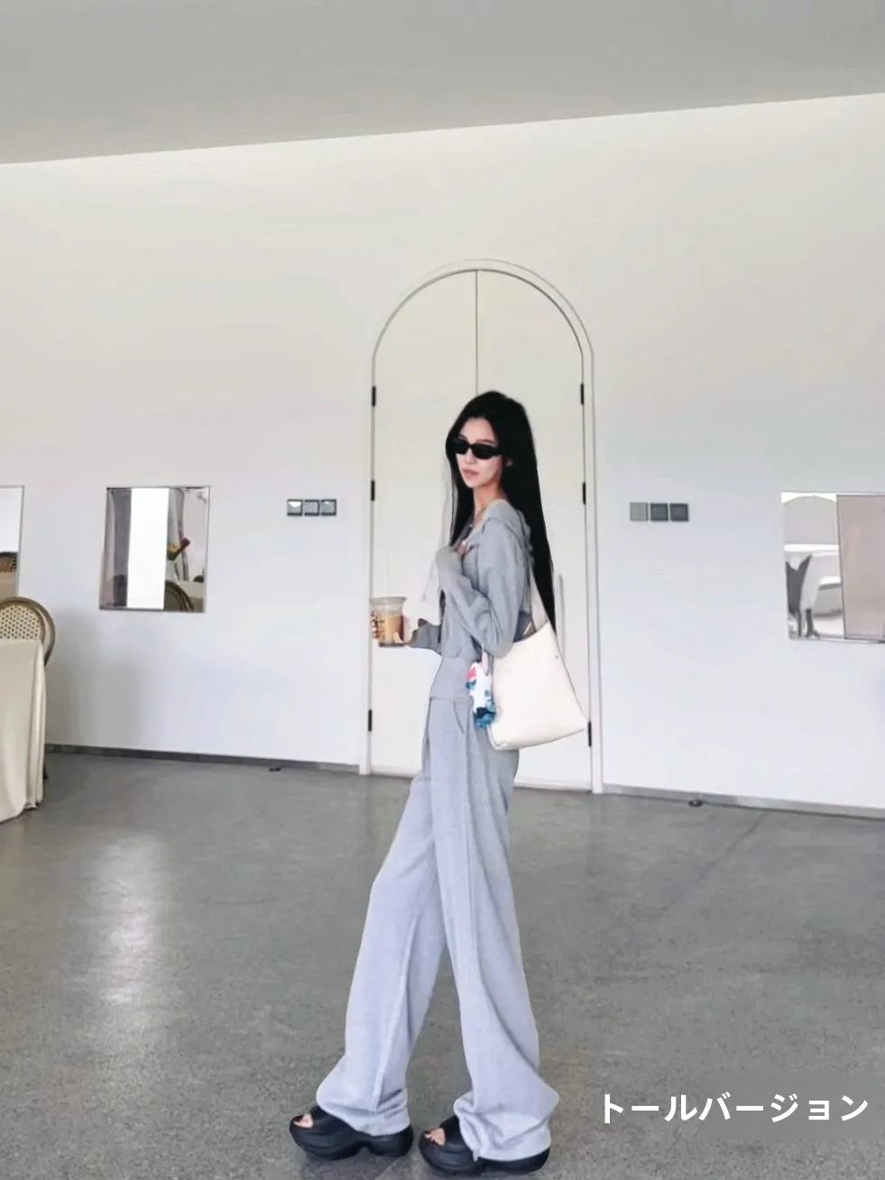 Fall Winter Wide Leg Pants Women's Loose Drapey Set Casual Style Two-Piece Suit for Adults Grey Sweatshirt Sweatpants Combo
Fall Winter Wide Leg Pants Women's Loose Drapey Set Casual Style Two-Piece Suit for Adults Grey Sweatshirt Sweatpants Combo