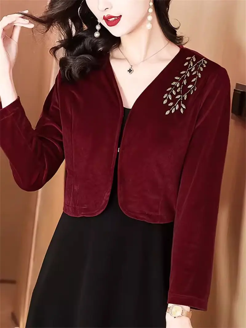 Cheongsam Jacket Women's Velvet Top Small Shawl 2024 Spring And Autumn New Fashion Short Coat K390
Cheongsam Jacket Women's Velvet Top Small Shawl 2024 Spring And Autumn New Fashion Short Coat K390