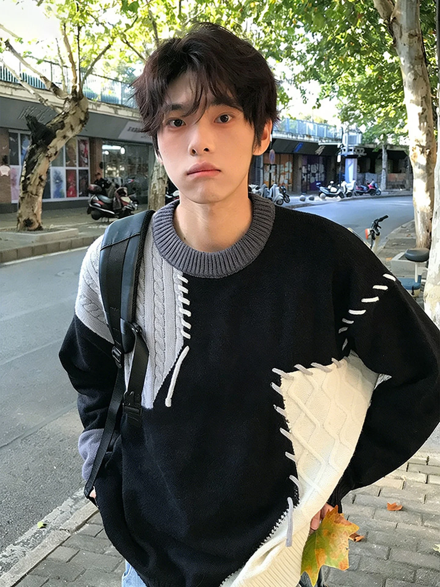 Retro American Color Block Fleece Lined Thickened round Neck Knitted Sweater Men's Autumn Winter Outerwear Casual Vintage Top
Retro American Color Block Fleece Lined Thickened round Neck Knitted Sweater Men's Autumn Winter Outerwear Casual Vintage Top