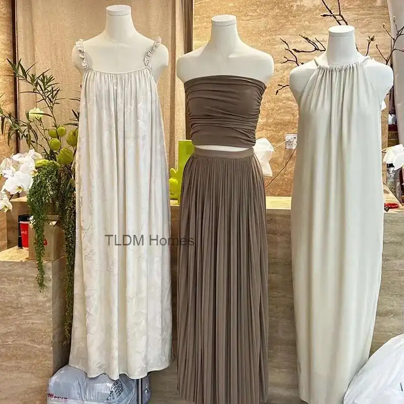 Women's Clothing Mannequins Clothing Store Full Body Dummy Female Wedding Dress Doll Window Shooting Model Props Display Stand
Women's Clothing Mannequins Clothing Store Full Body Dummy Female Wedding Dress Doll Window Shooting Model Props Display Stand