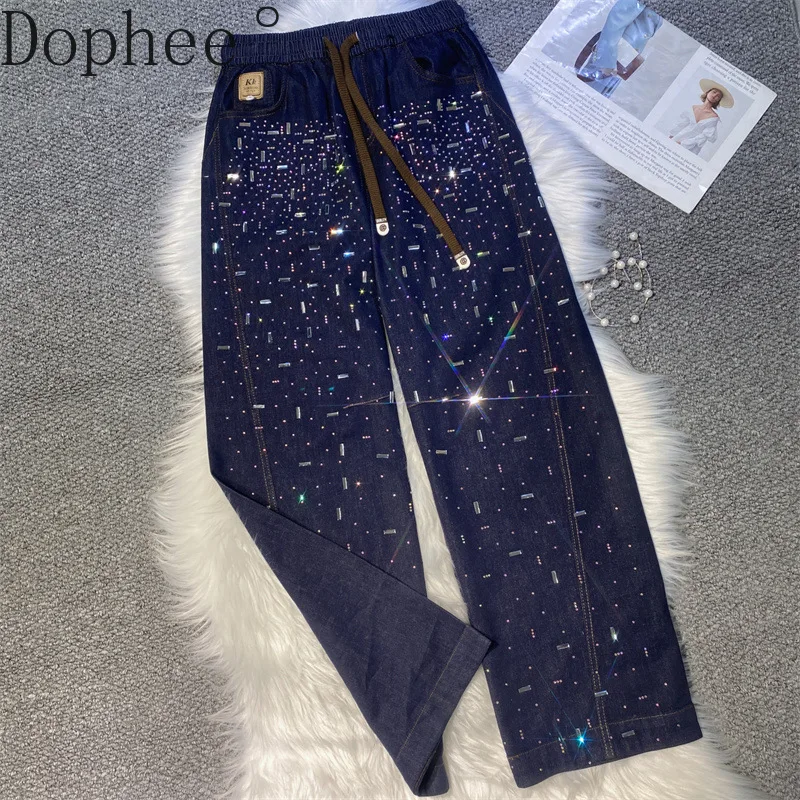 Dark Blue Hot Drilling Jeans for Women 2025 New Spring Autumn Drawstring Elastic Waist Wide Leg Diamonds Casual Denim Trousers
Dark Blue Hot Drilling Jeans for Women 2025 New Spring Autumn Drawstring Elastic Waist Wide Leg Diamonds Casual Denim Trousers
