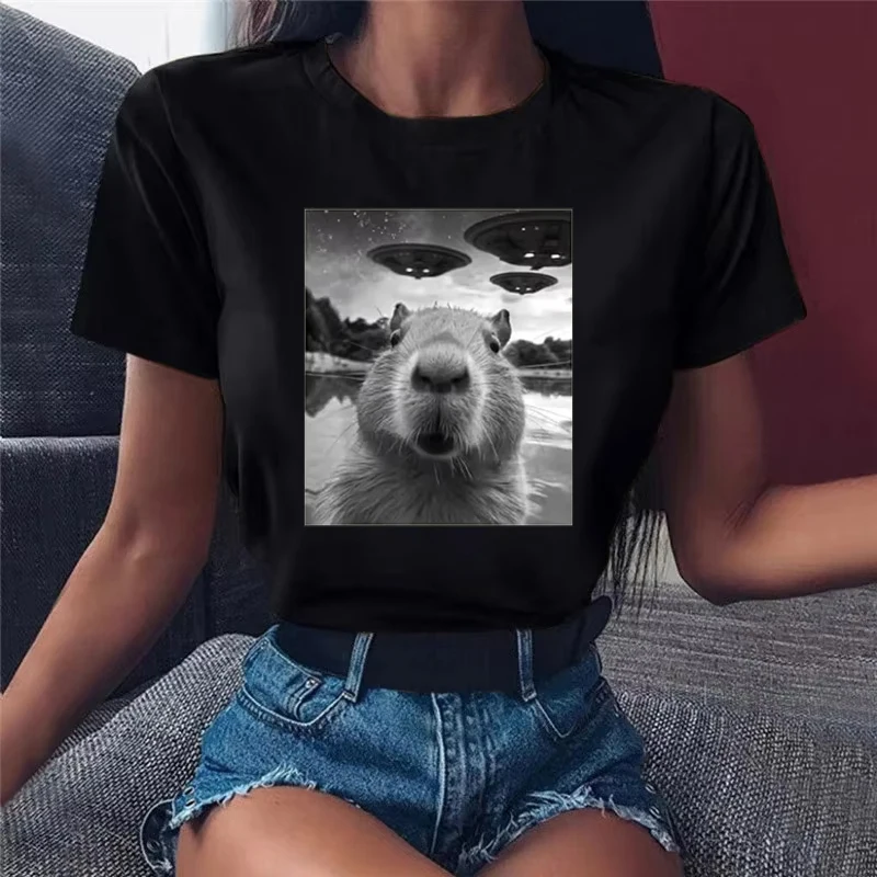 Capybara Selfie with UFOs Weird Print TShirt Funny Kapibala Graphic T-shirt Short Sleeve Round Neck Streetwear Clothing Pullover
Capybara Selfie with UFOs Weird Print TShirt Funny Kapibala Graphic T-shirt Short Sleeve Round Neck Streetwear Clothing Pullover