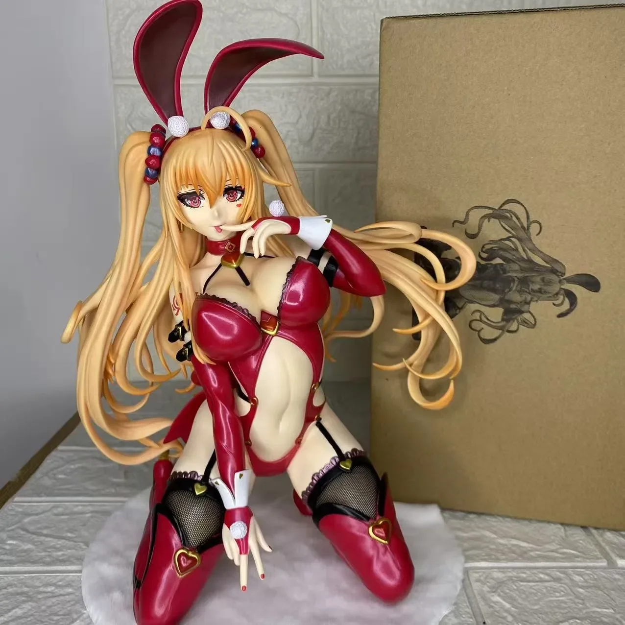 High quality rabbit girl Caroline 32cm (soft) king girl gold dark small dark swimsuit figurine
High quality rabbit girl Caroline 32cm (soft) king girl gold dark small dark swimsuit figurine