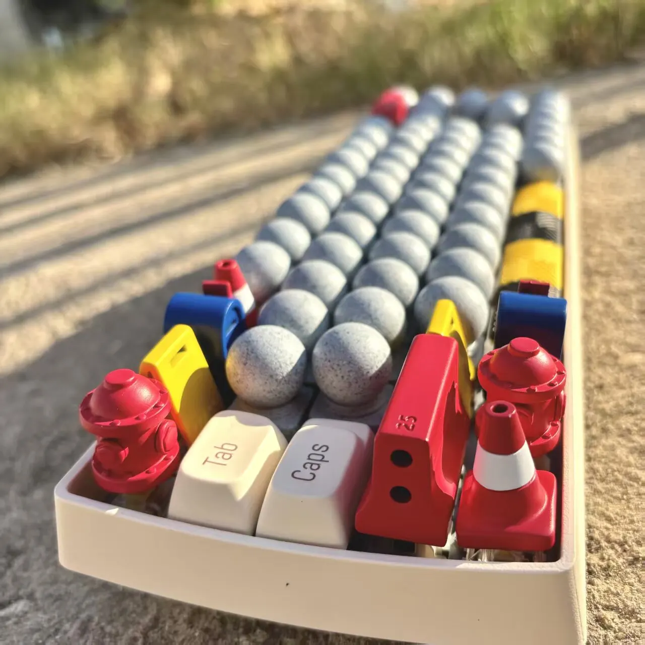 Funky Shaped Keycaps, Road Sign Themed Creative Nail Art Mechanical Keyboard Keycaps, Compatible with Mechanical Keyboards
Funky Shaped Keycaps, Road Sign Themed Creative Nail Art Mechanical Keyboard Keycaps, Compatible with Mechanical Keyboards